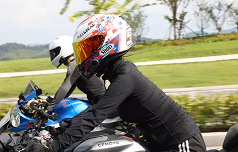 OHMIEX, D9 스마트 헬멧 블루투스 이어폰 출시: 전문가용 구성으로 저렴한 사이클링 통신의 새로운 시대를 열다