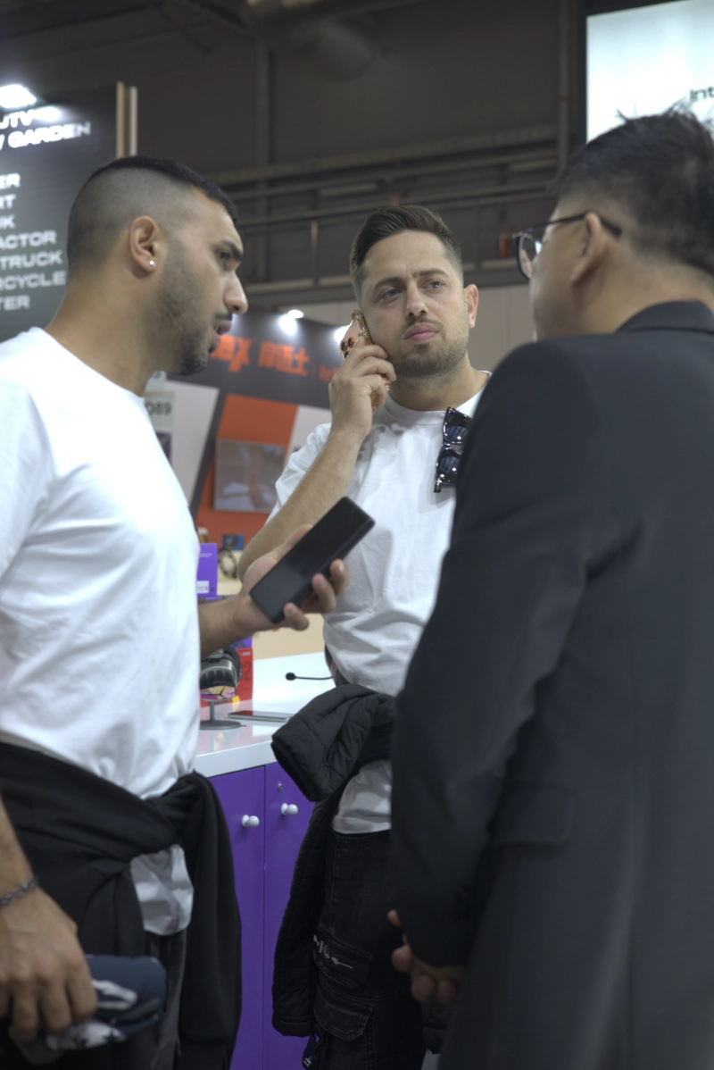 OHMIEX, 2025 밀라노 EICMA에서 빛을 발하다 OHMIEX, 2025 밀라노 EICMA에서 빛을 발하다